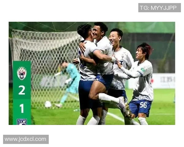 恒大主场战胜国安,提前三轮夺得中超冠军! 恒大主场战胜国安,提前三轮夺得中超冠军!